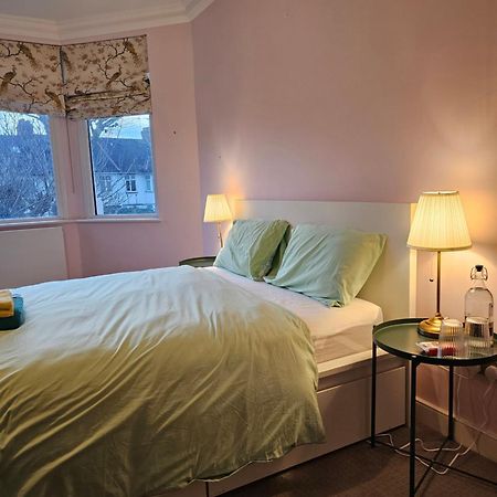 Bed and breakfast Brentford House Extérieur photo