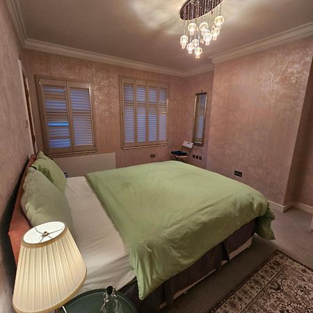Bed and breakfast Brentford House Extérieur photo
